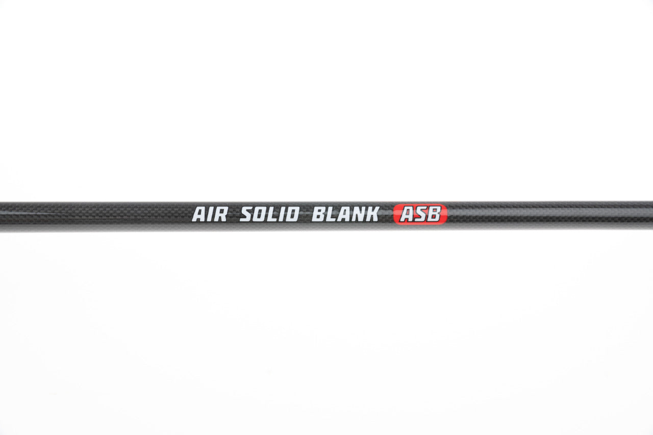 Hart Miura Max-S - Detalhe do blank Air Solid Blank ASB em carbono maciço com microcâmara de ar
