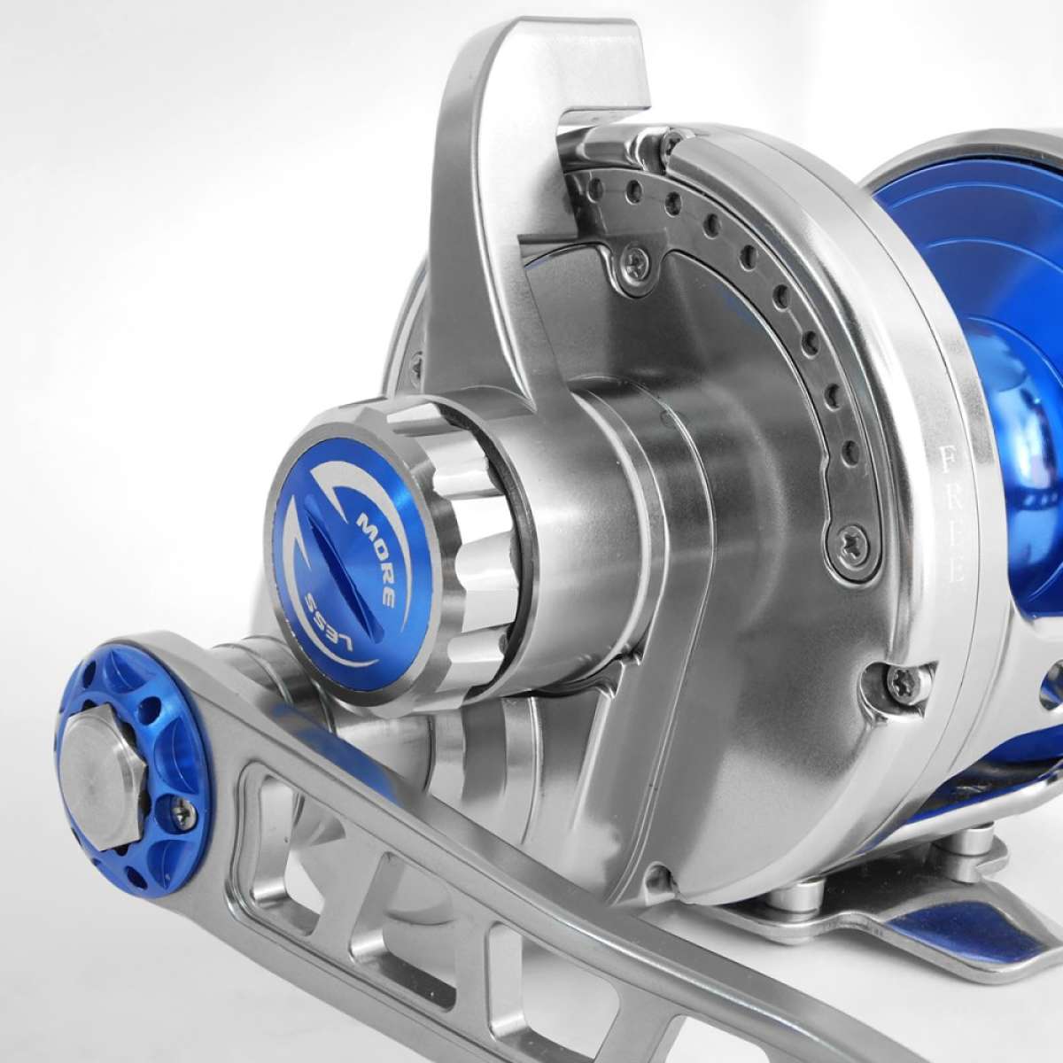 Detalhe do sistema de travão 25kg e manípulo esquerdo