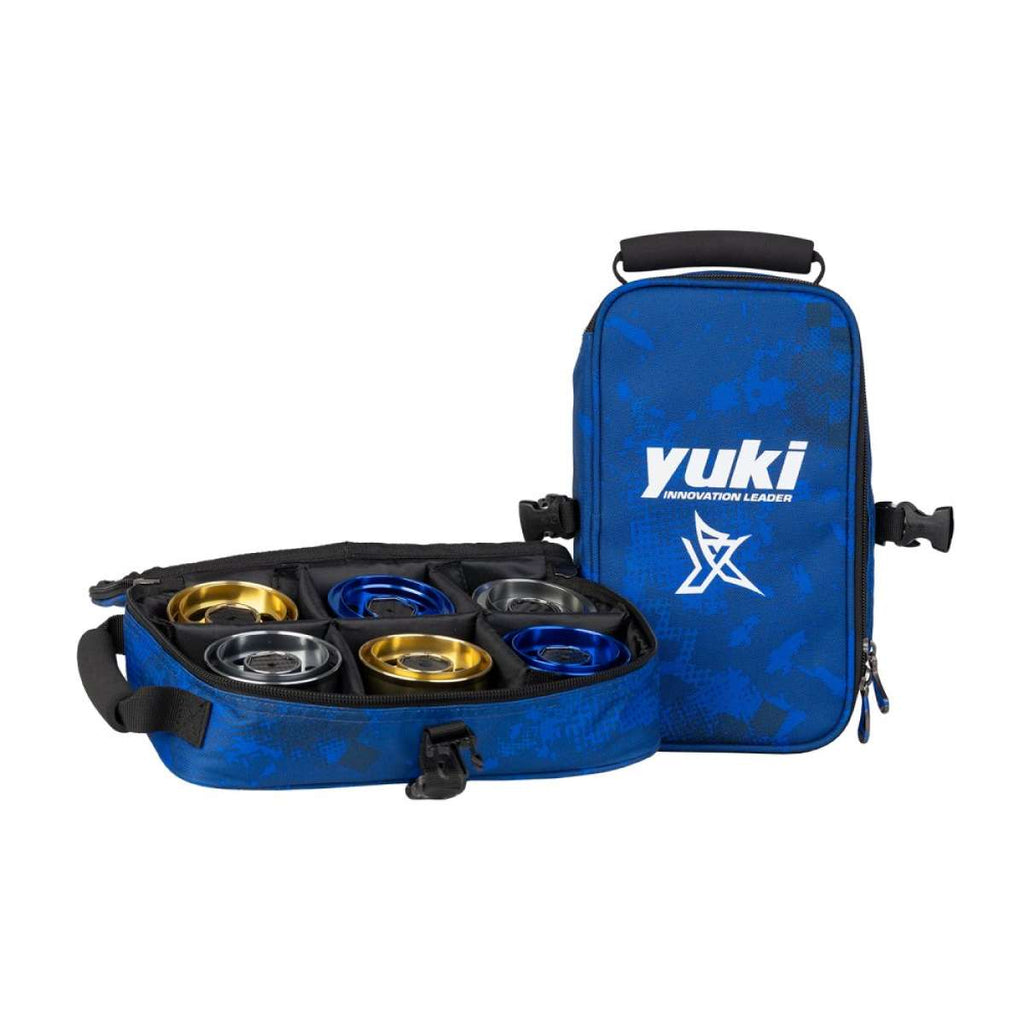 Estojo porta-bobines Yuki conectável azul e preto com 4 compartimentos ajustáveis para 8 bobines, compartimento central para carreto, pega acolchoada, sistema de fixação modular, tecido repelente à água, dimensões 17x29x8cm
