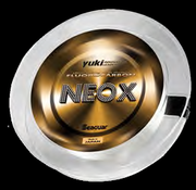 Yuki NEOX fluorocarbono 100% Seaguar mostrando design dourado premium com logo NEOX em destaque, parceria Yuki-Seaguar, Made in Japan