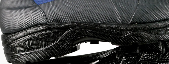 Yuki World Championship Boots - Detalhe da sola de poliuretano espessa com padrão anti-derrapante profundo para máxima aderência
