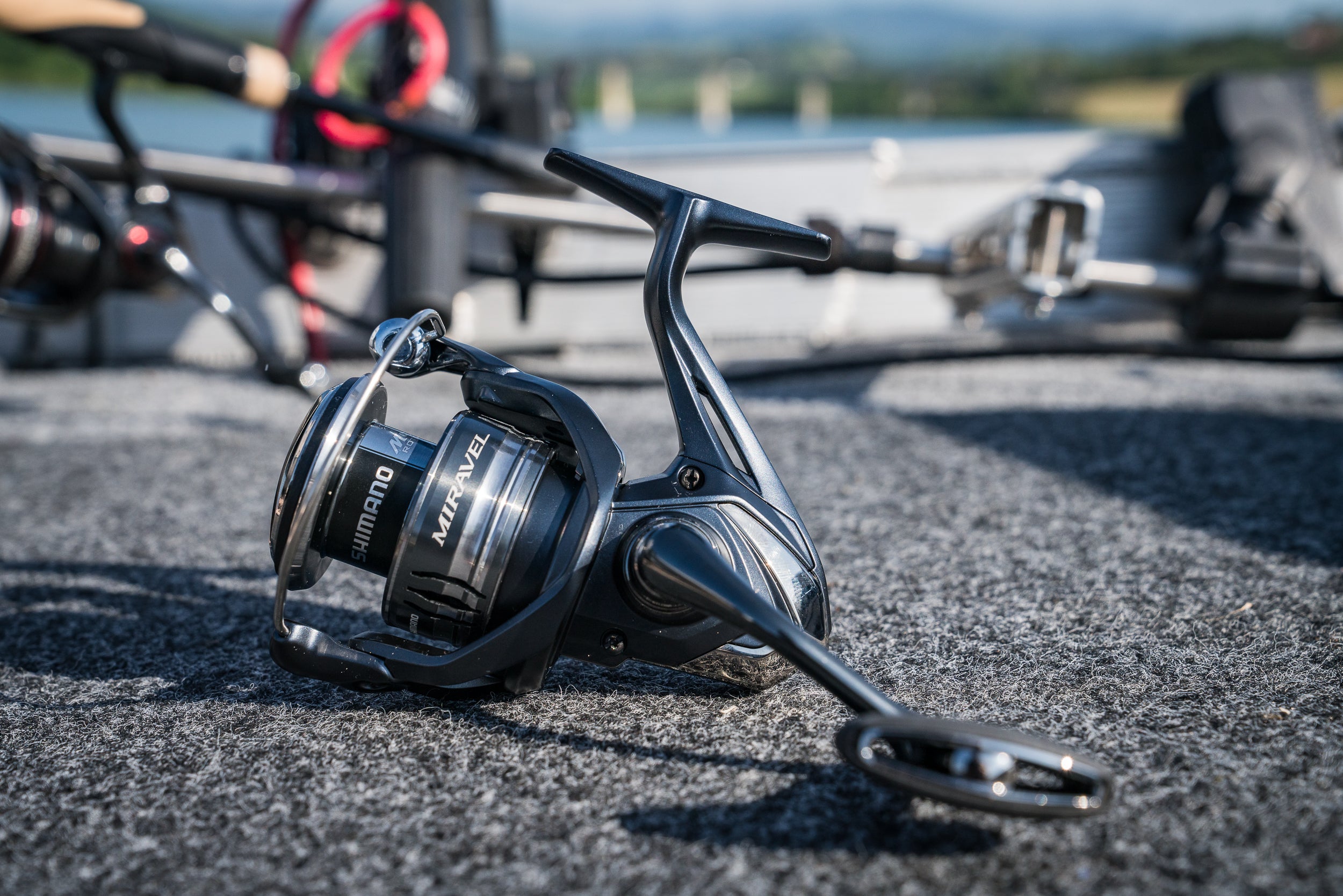 Carreto Shimano Spinning Miravel 4000 | Barracuda Pesca