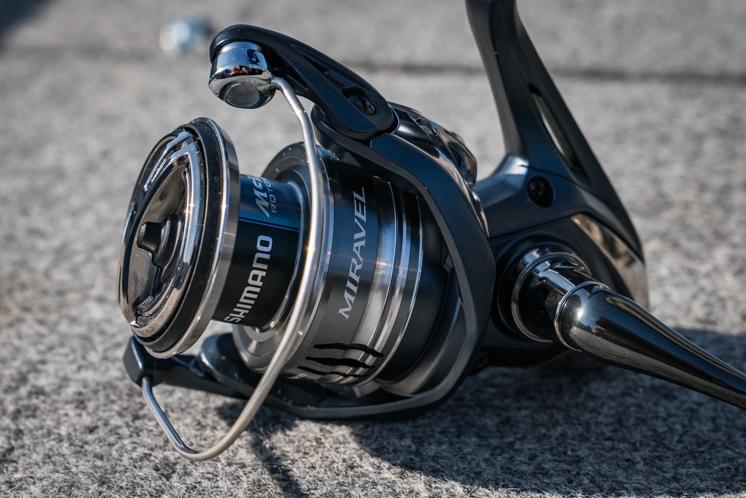 Carreto Shimano Spinning Miravel 4000 | Barracuda Pesca