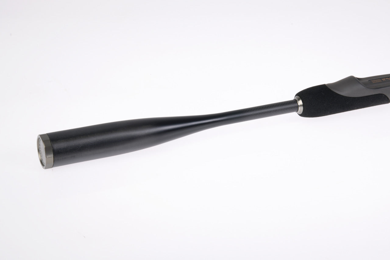 Hart Bloody Rock & Darting R&D 80 - Vista completa da cana de 2 secções com anilhas FUJI K Alconite
